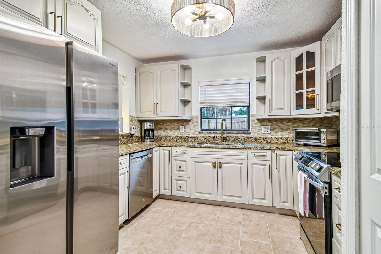 BAY PORT COLONY PH III UN 1 - Residential