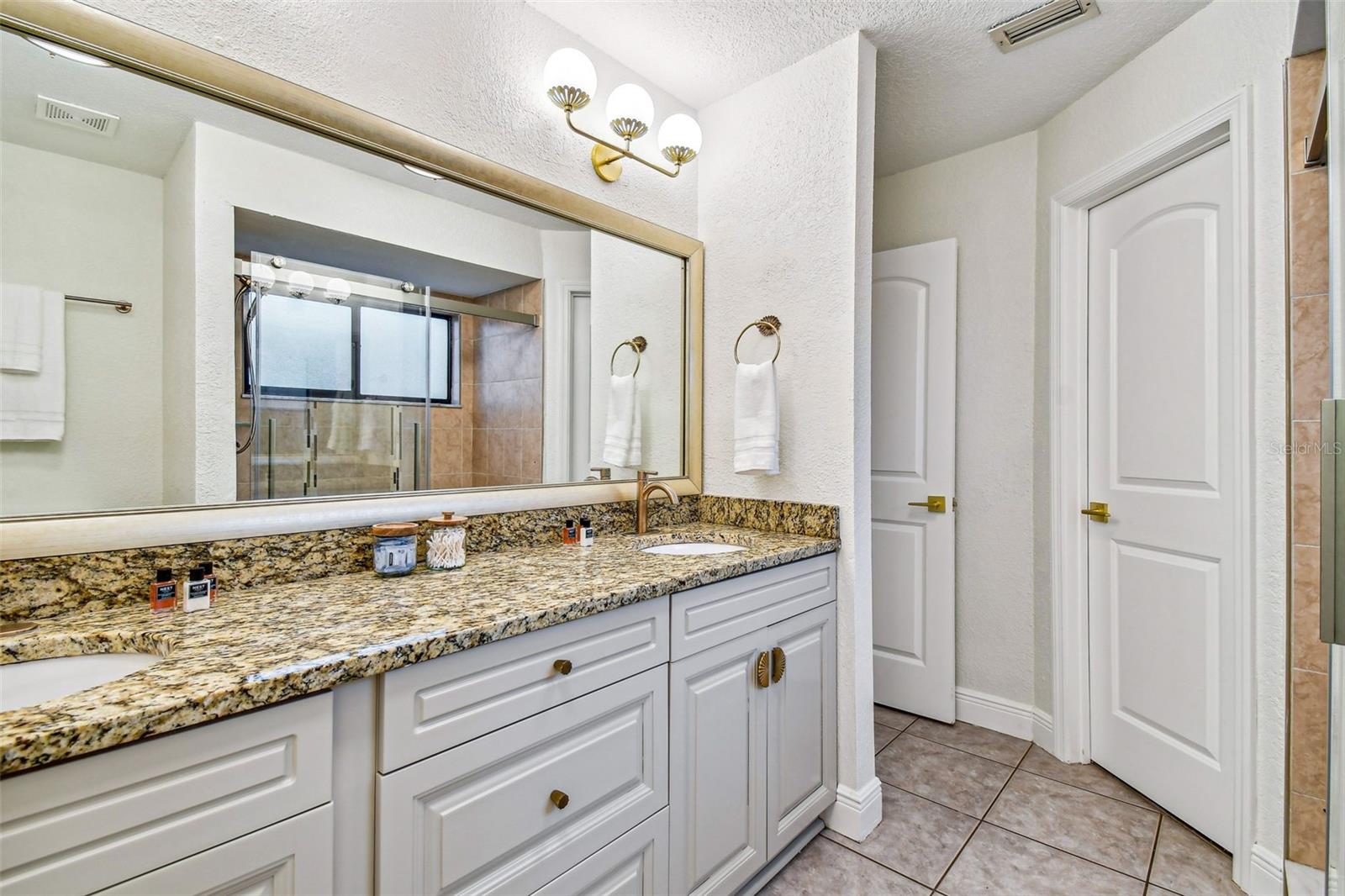 BAY PORT COLONY PH III UN 1 - Residential