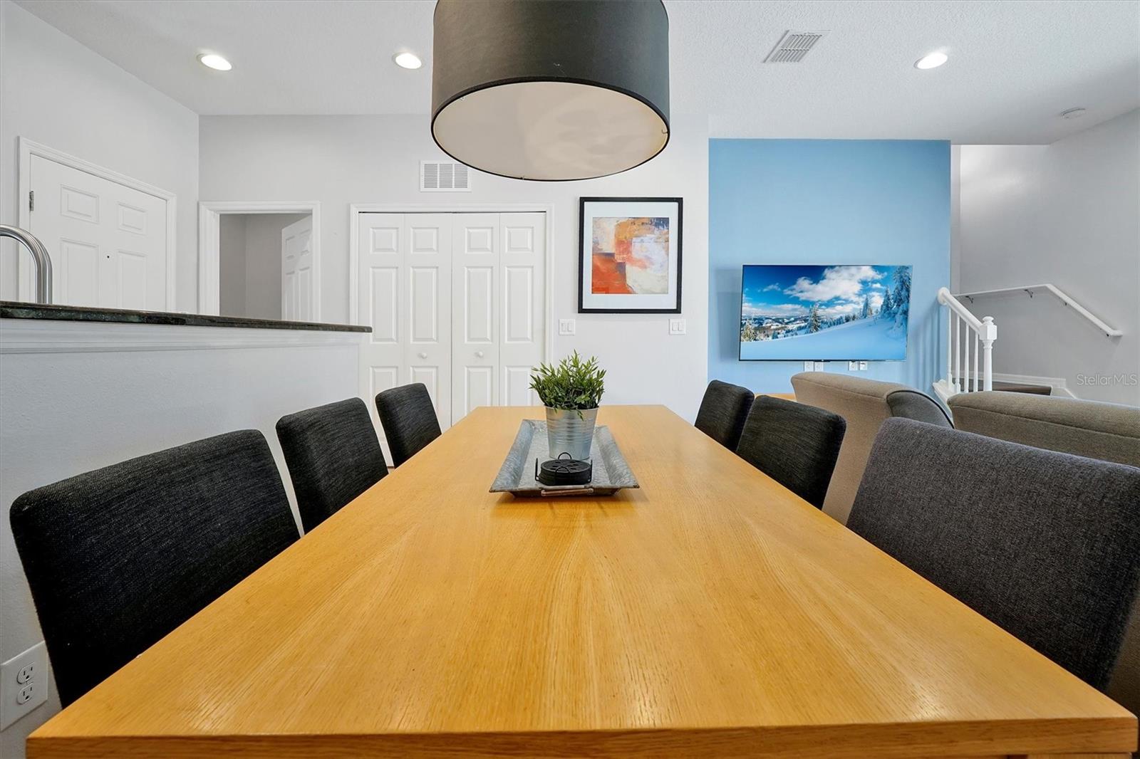 ENCANTADA PH 2 - Residential