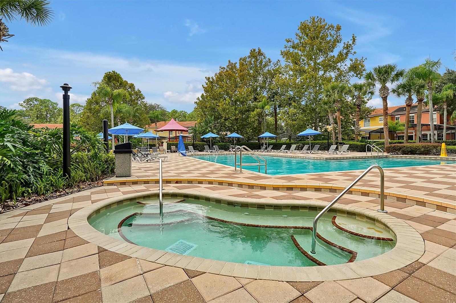 ENCANTADA PH 2 - Residential