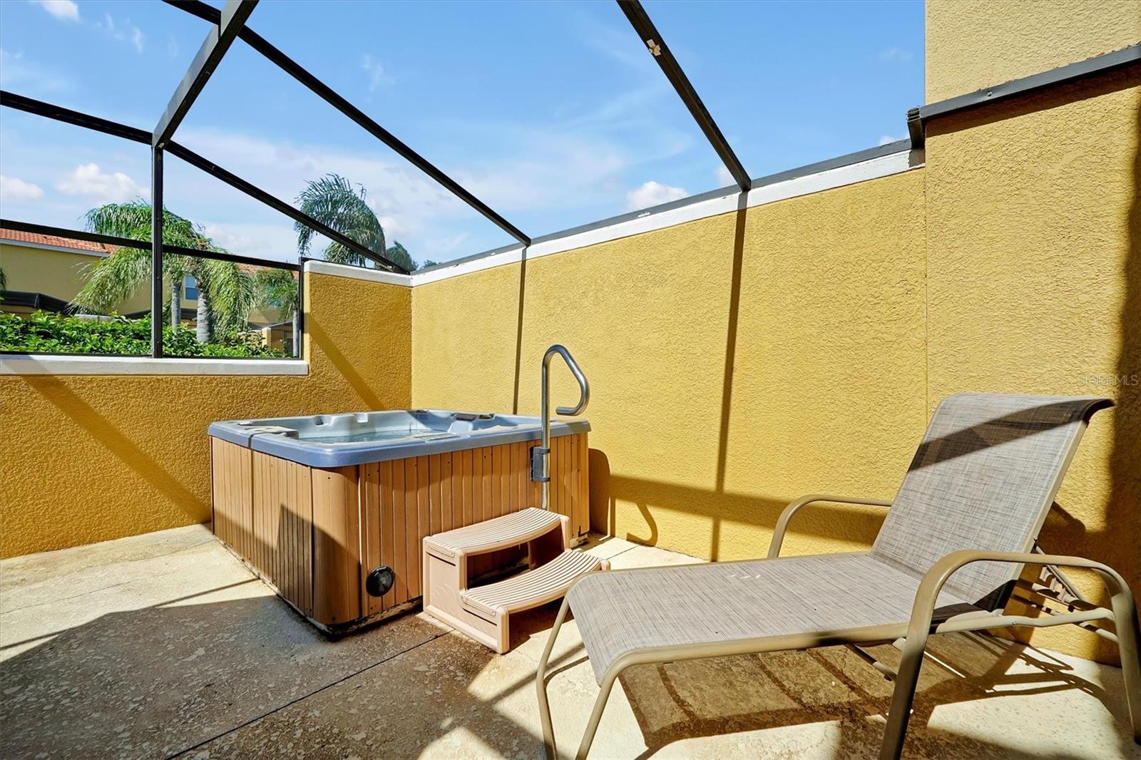 ENCANTADA PH 2 - Residential