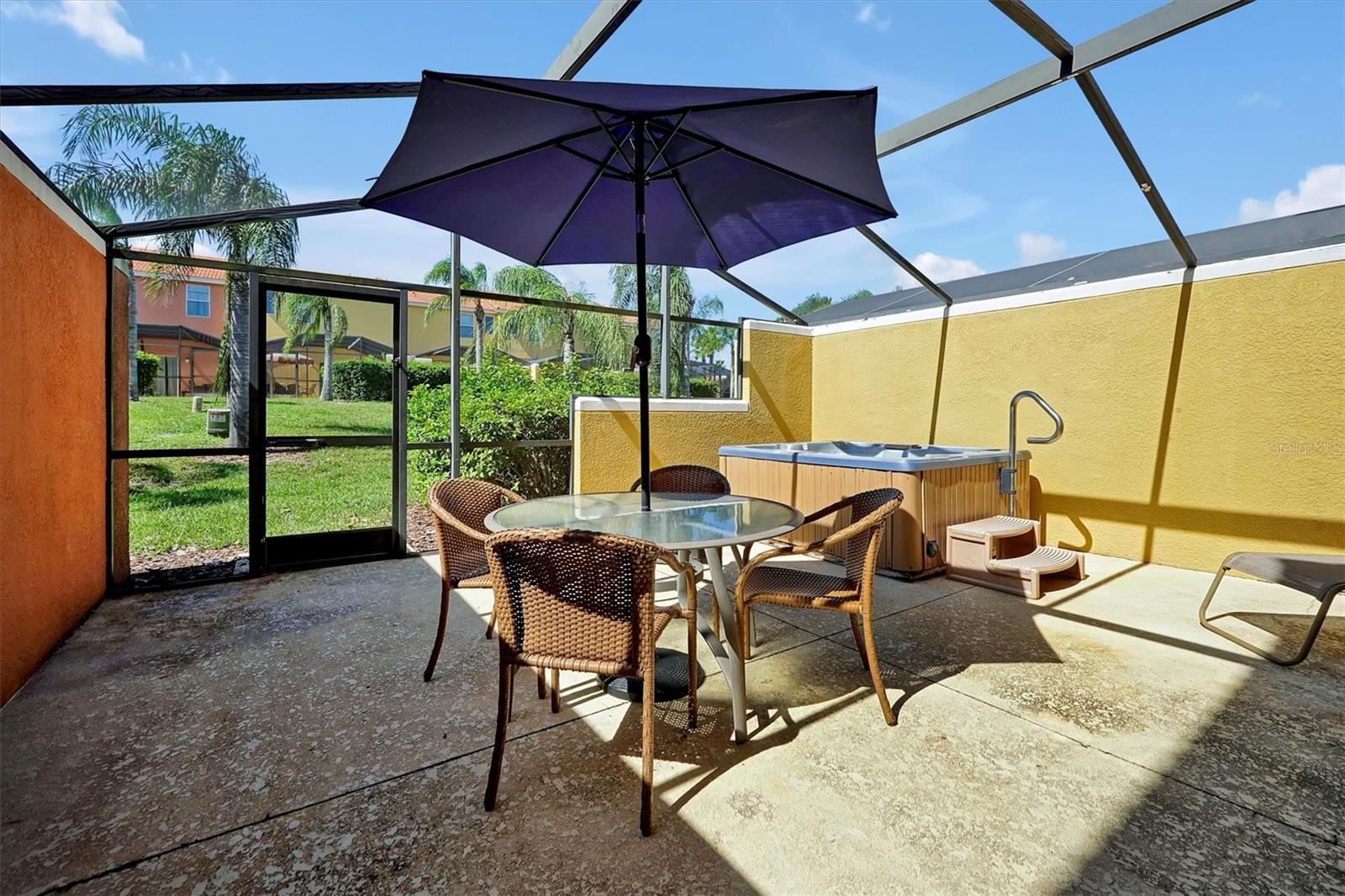 ENCANTADA PH 2 - Residential