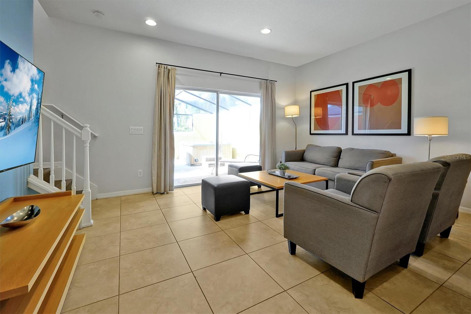 ENCANTADA PH 2 - Residential