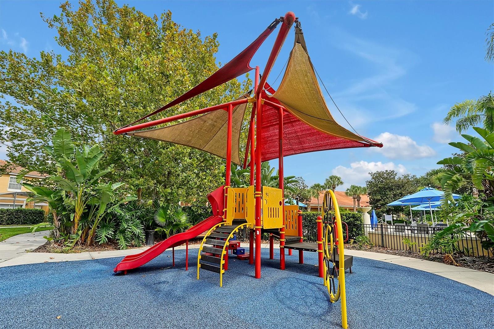 ENCANTADA PH 2 - Residential