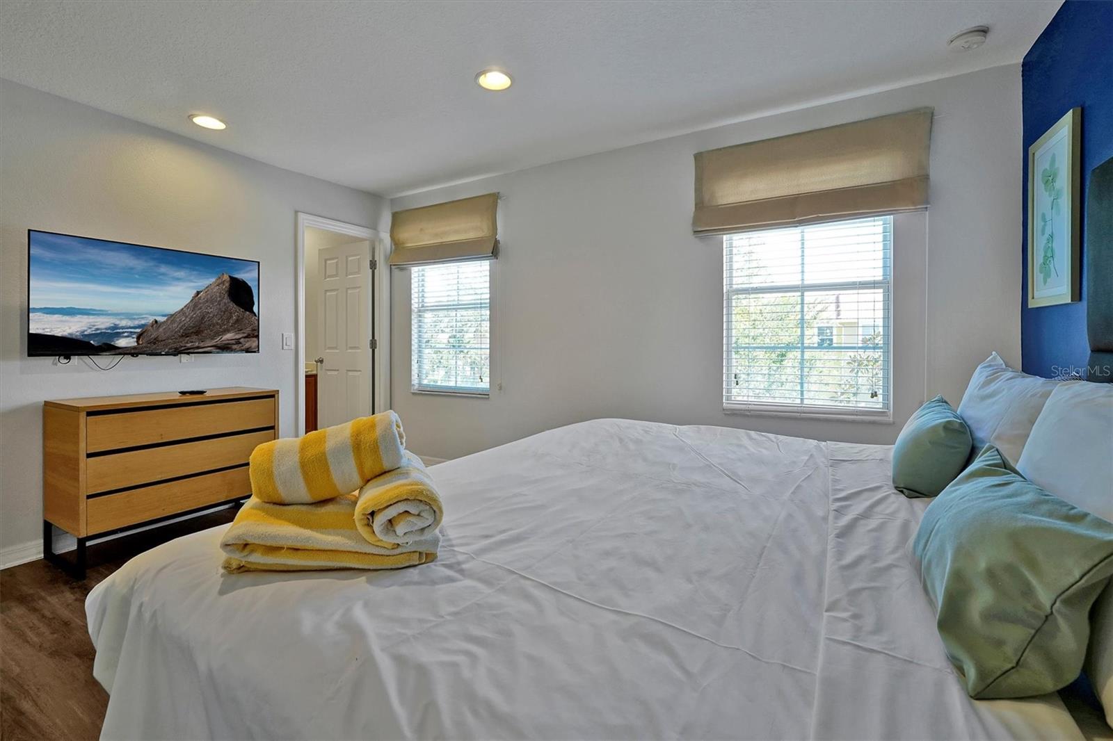 ENCANTADA PH 2 - Residential