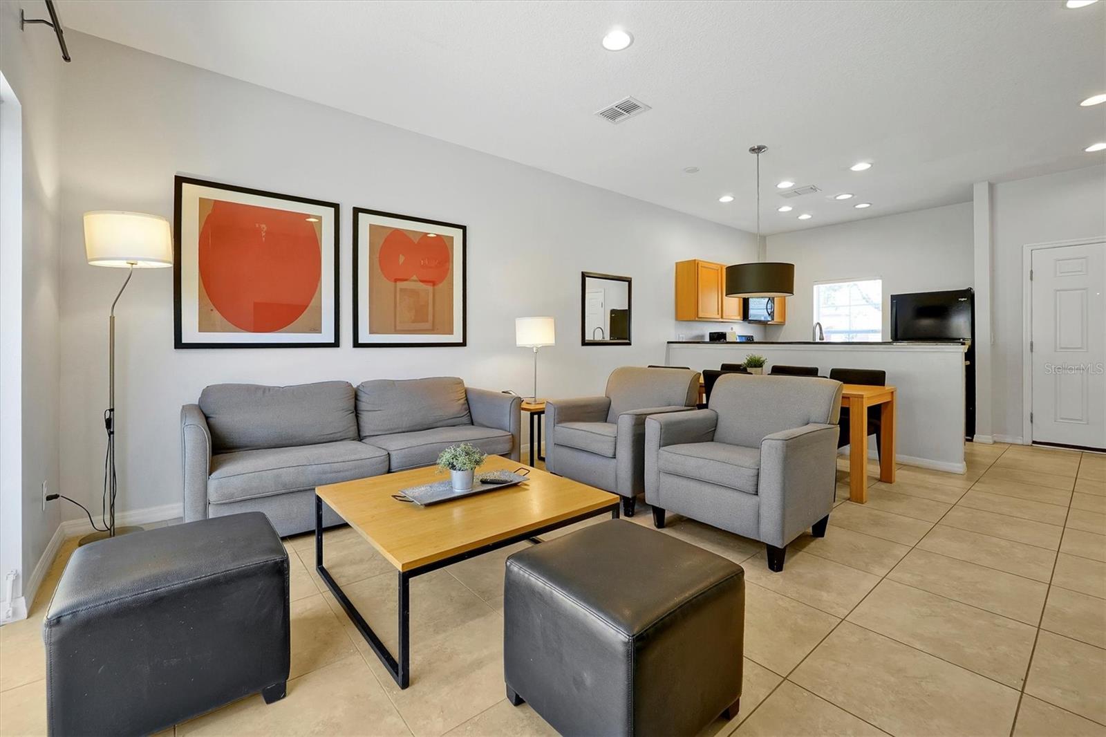 ENCANTADA PH 2 - Residential