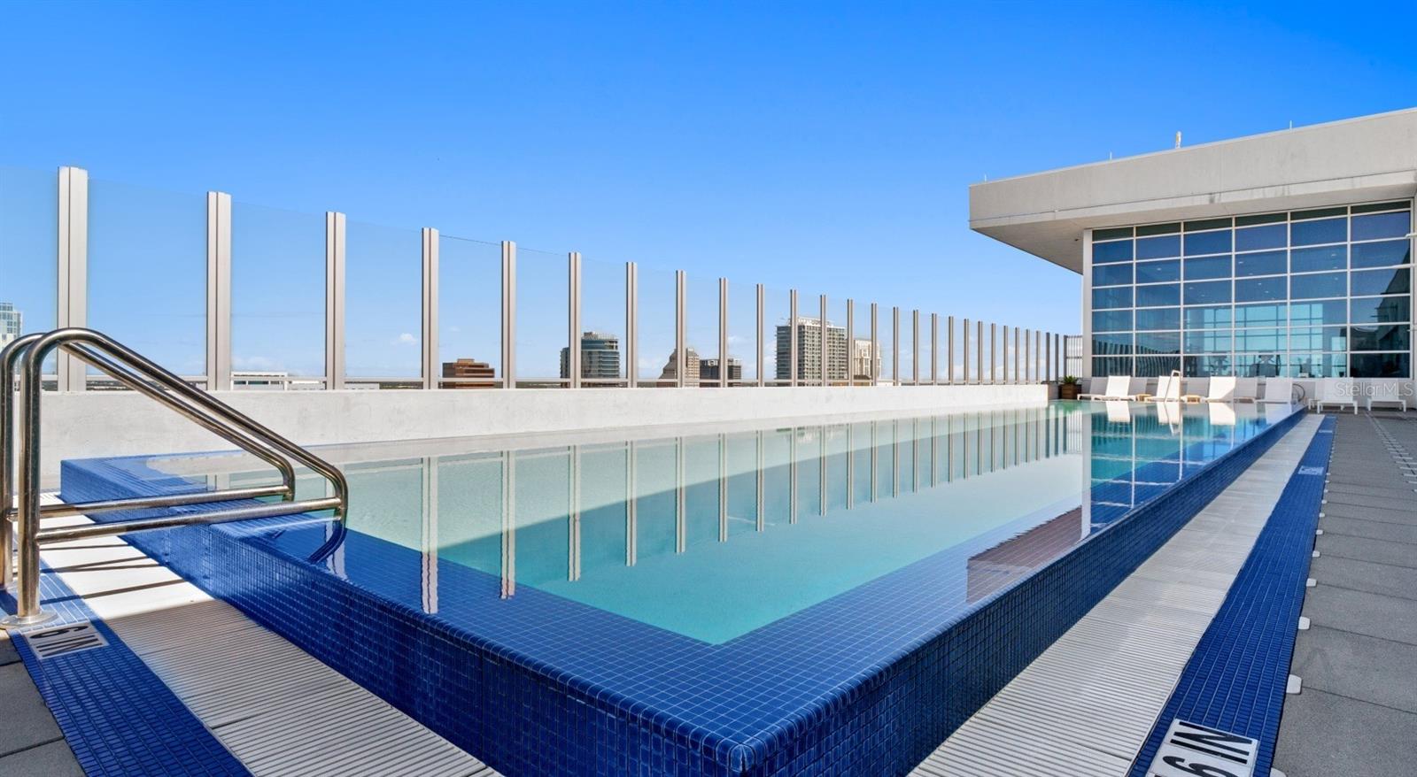 CITI TOWER - Residential Lease