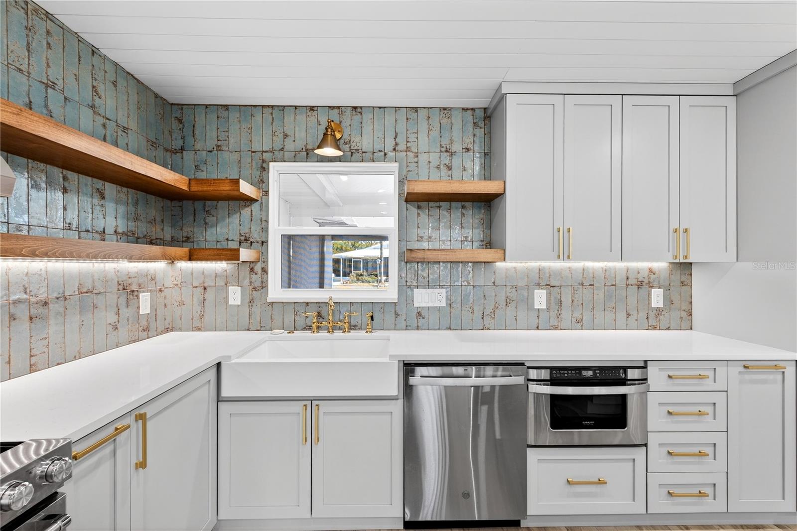 FAIRWINDS VILLAGE 2 - Residential