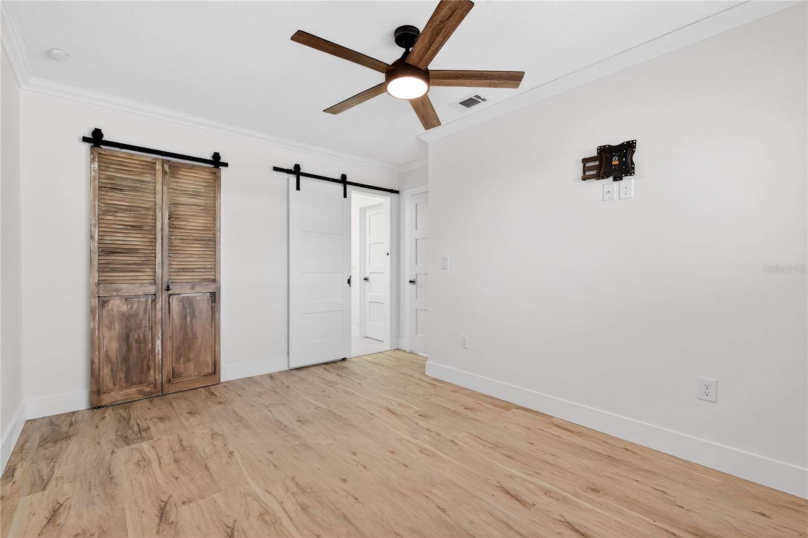 FAIRWINDS VILLAGE 2 - Residential