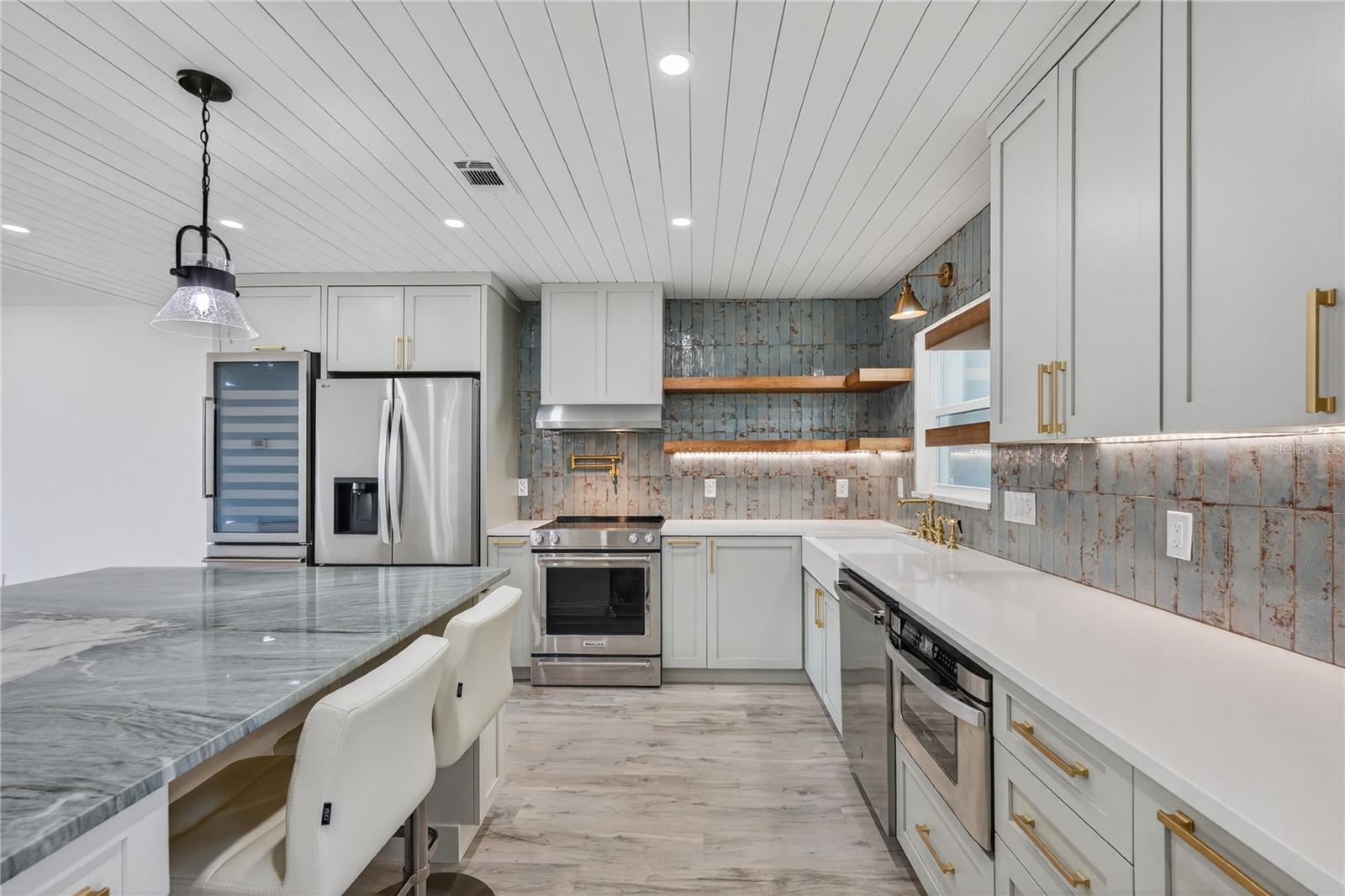 FAIRWINDS VILLAGE 2 - Residential