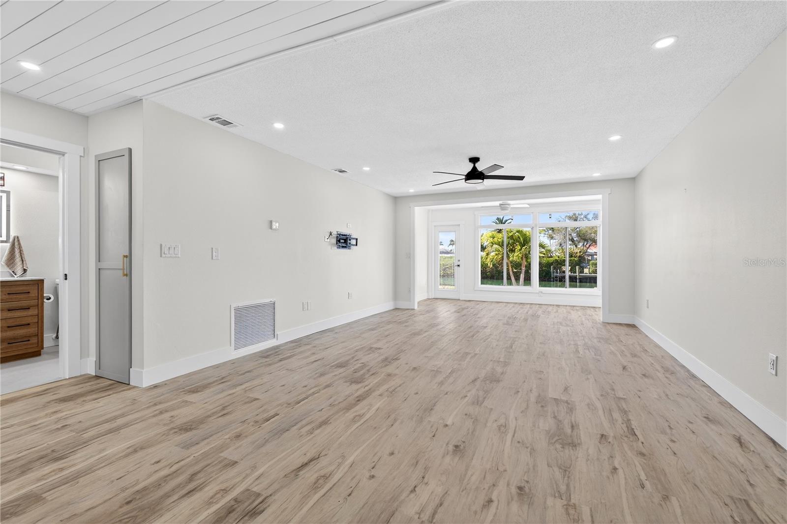 FAIRWINDS VILLAGE 2 - Residential