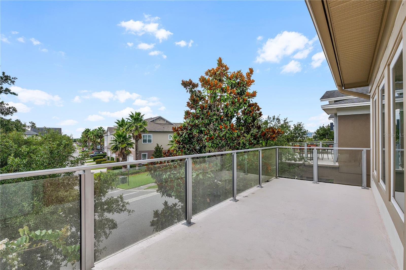8083 UPPER PERSE CIRCLE