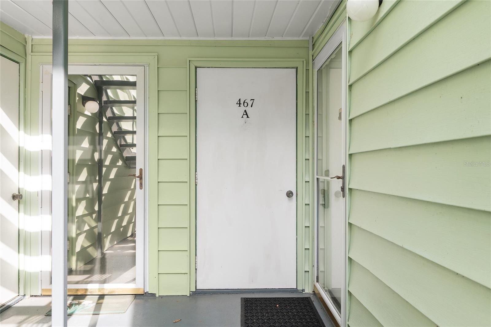 LIVE OAK VLG - Residential