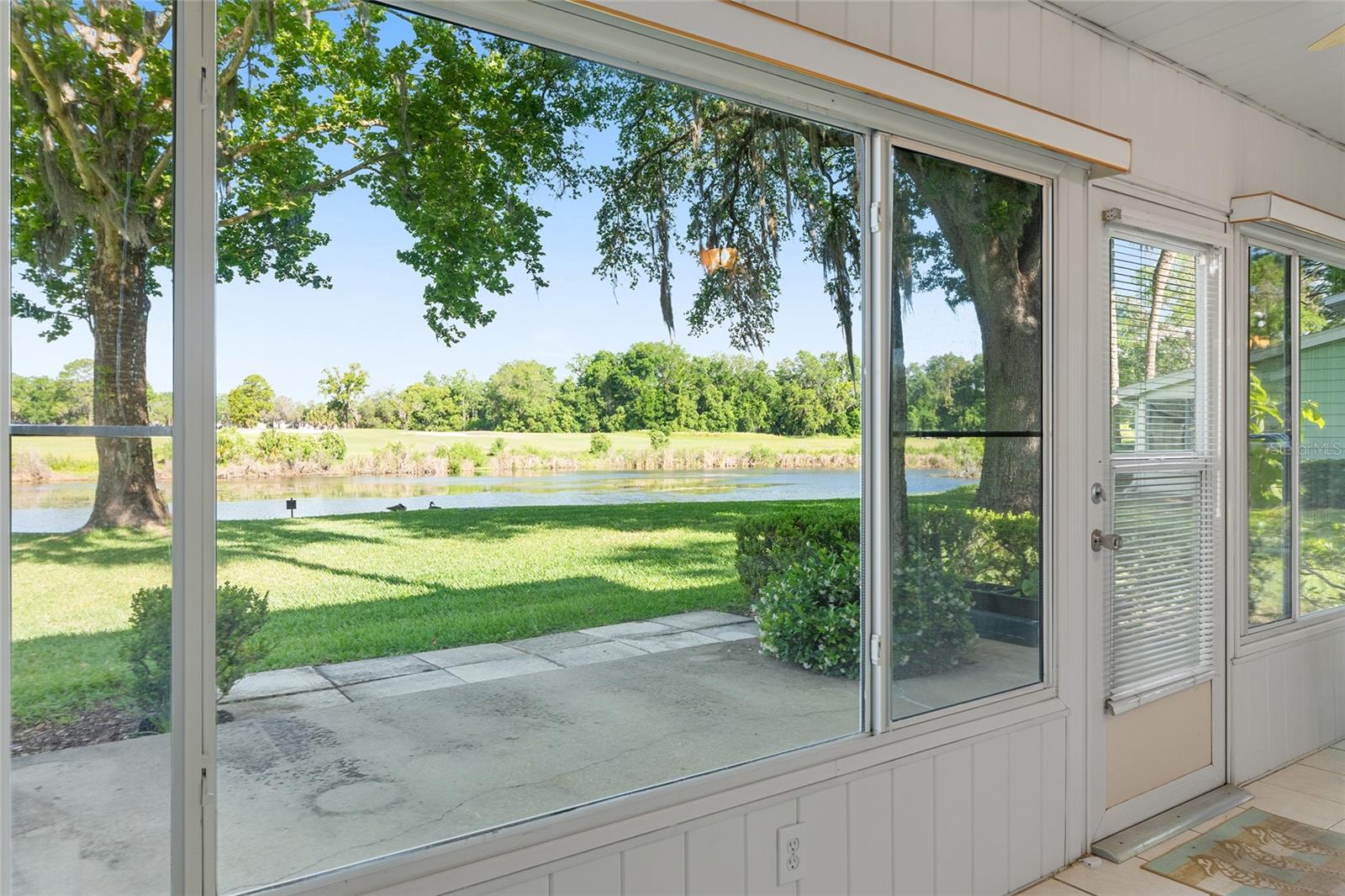 LIVE OAK VLG - Residential