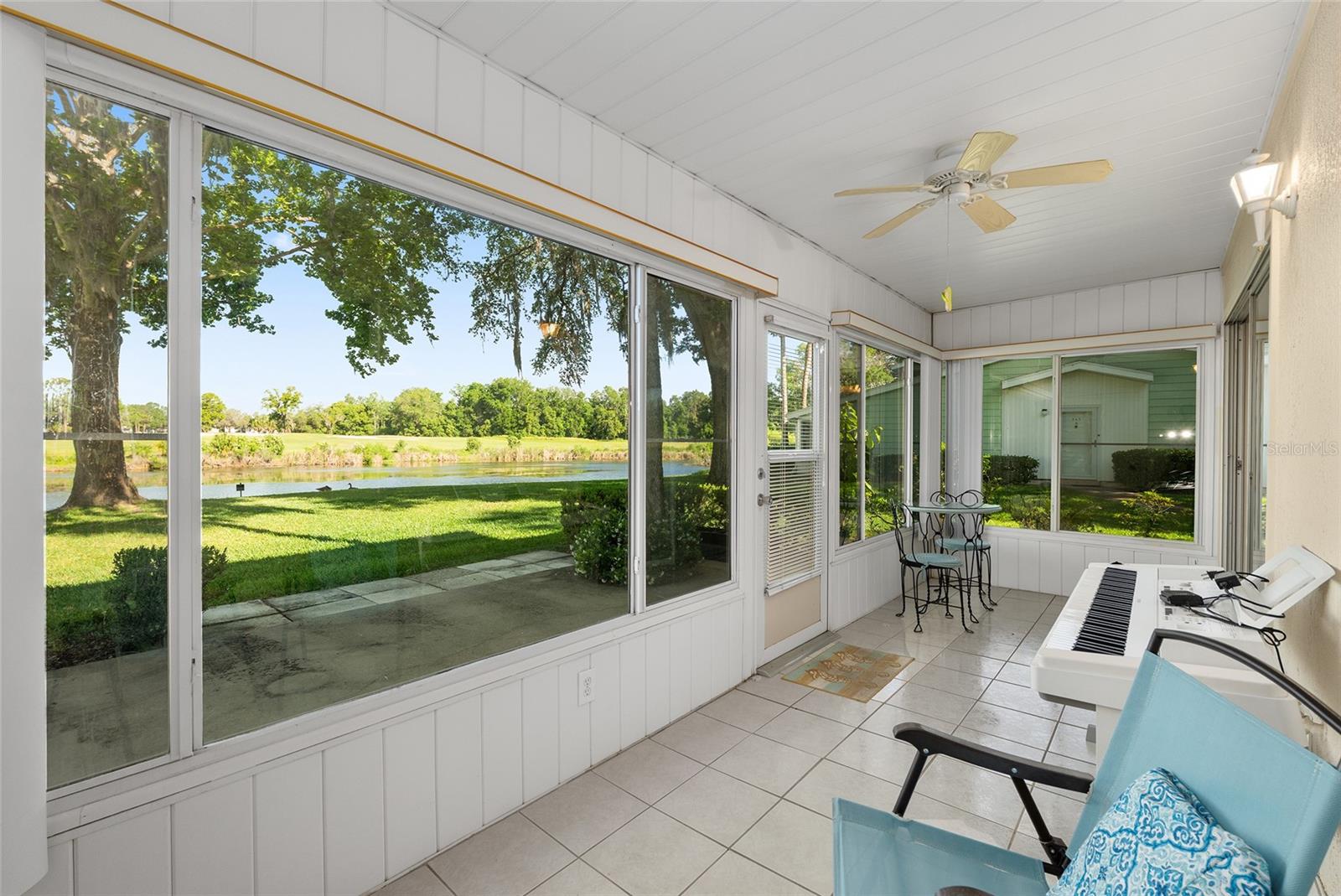 LIVE OAK VLG - Residential