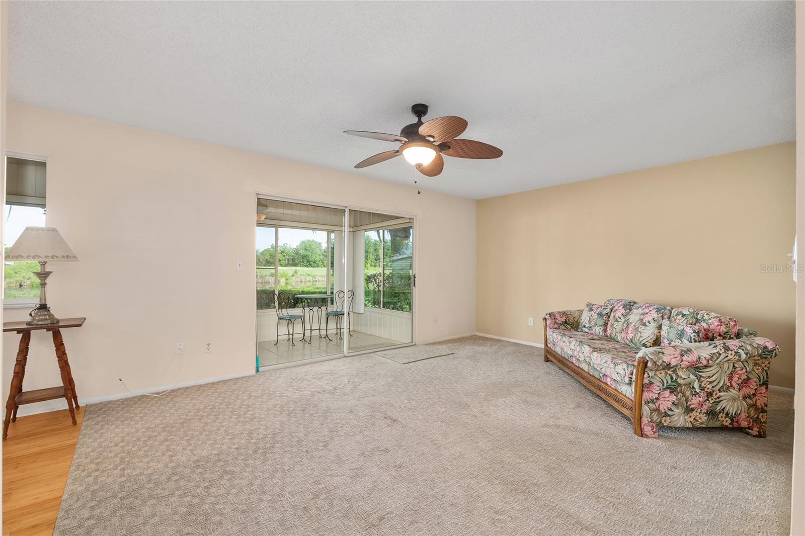 LIVE OAK VLG - Residential