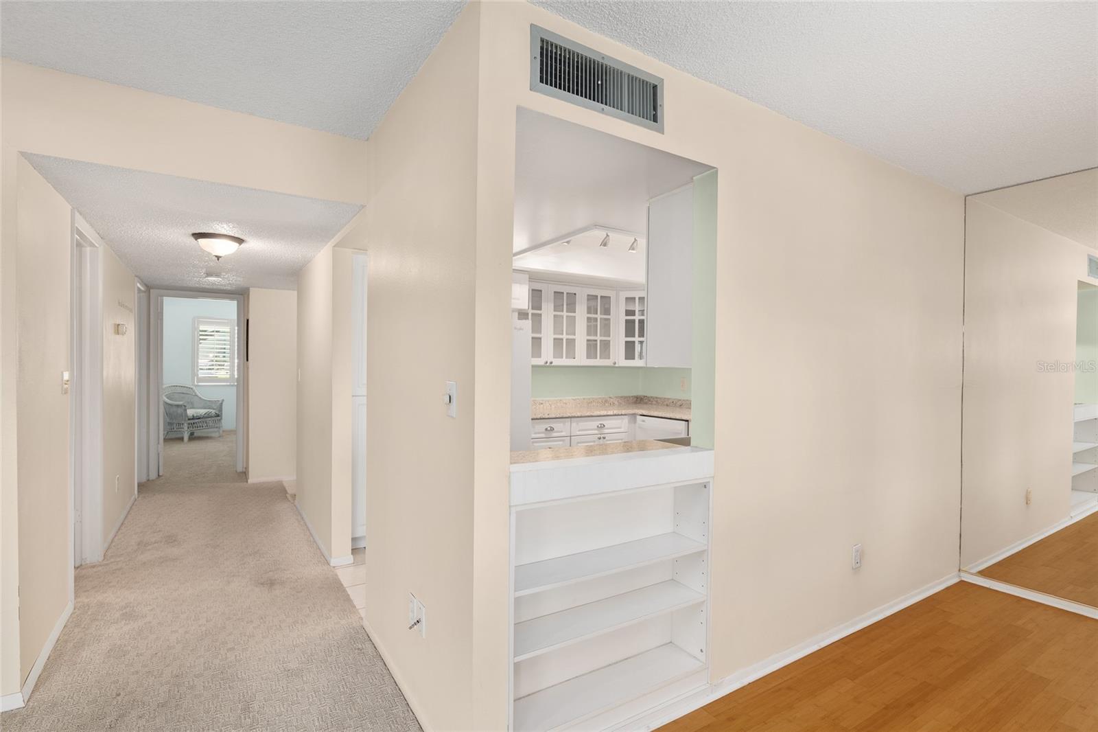 LIVE OAK VLG - Residential