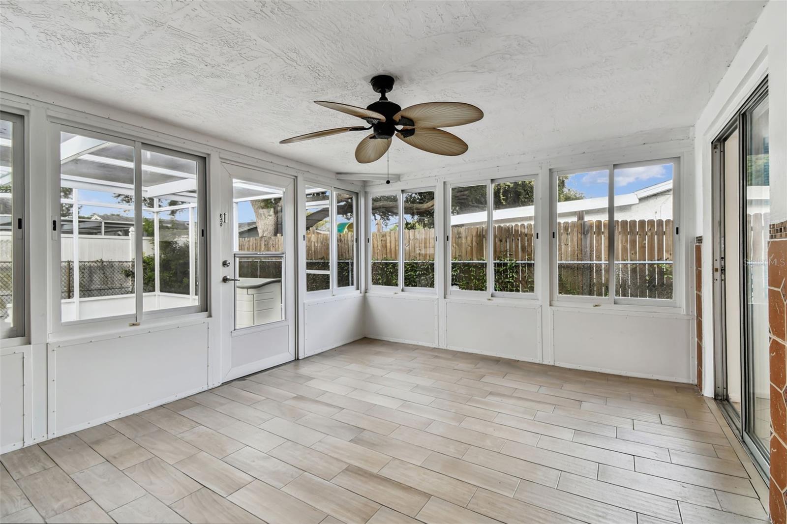EMBASSY HILLS - Residential