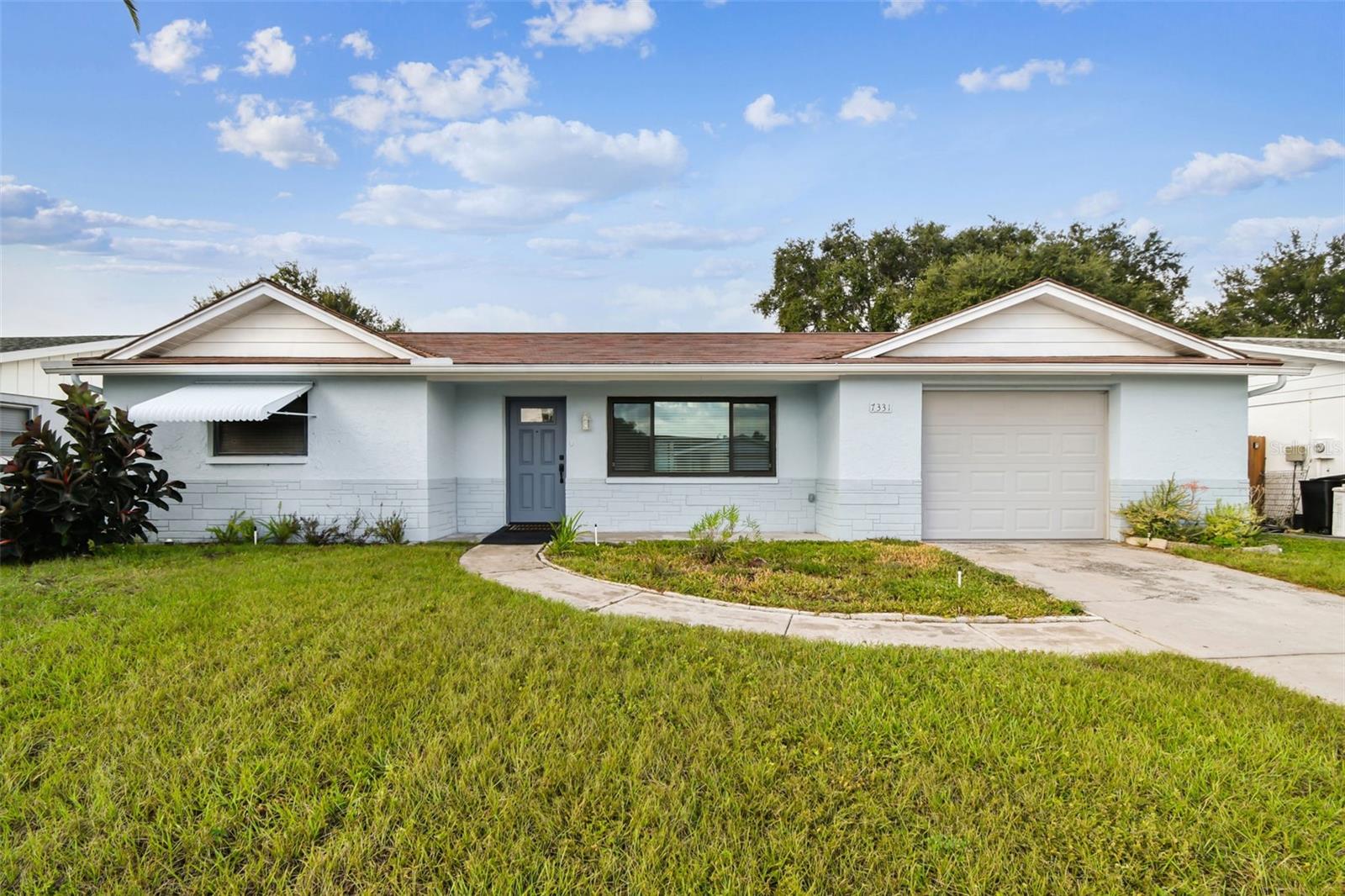 EMBASSY HILLS - Residential