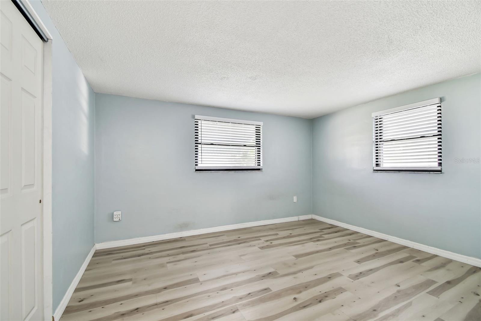 EMBASSY HILLS - Residential