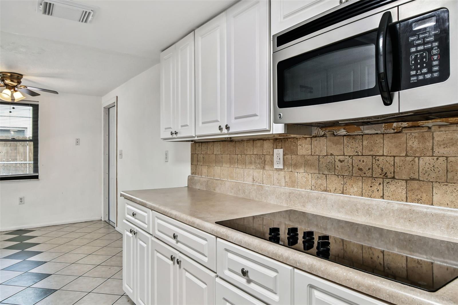 EMBASSY HILLS - Residential