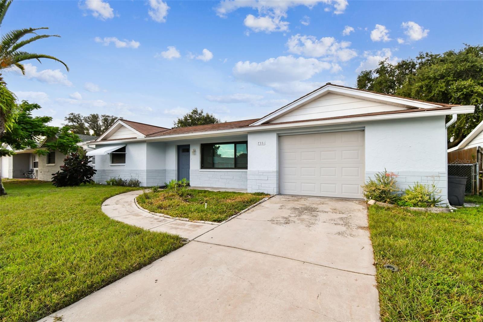 EMBASSY HILLS - Residential