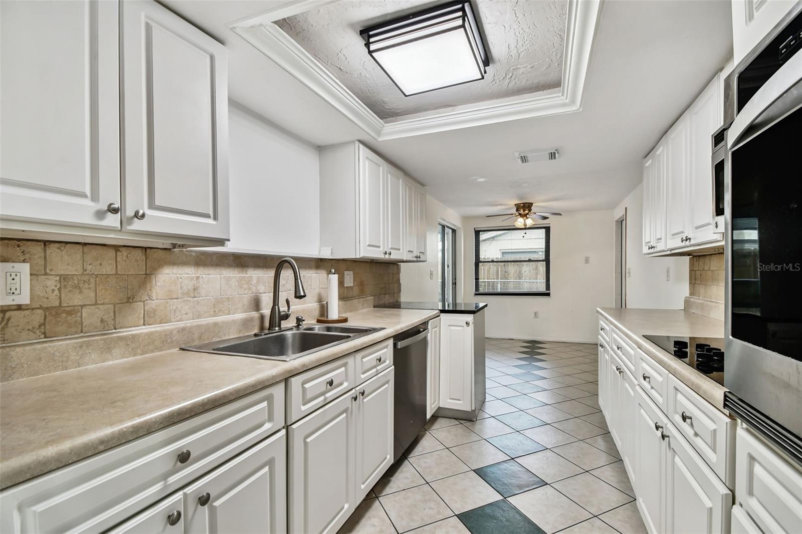EMBASSY HILLS - Residential
