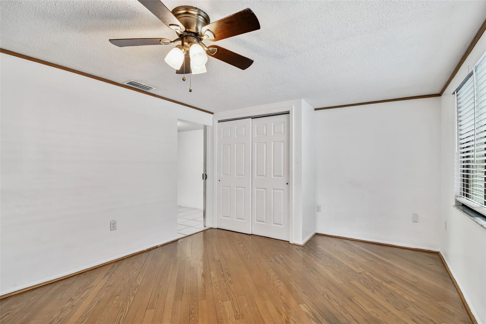 EMBASSY HILLS - Residential