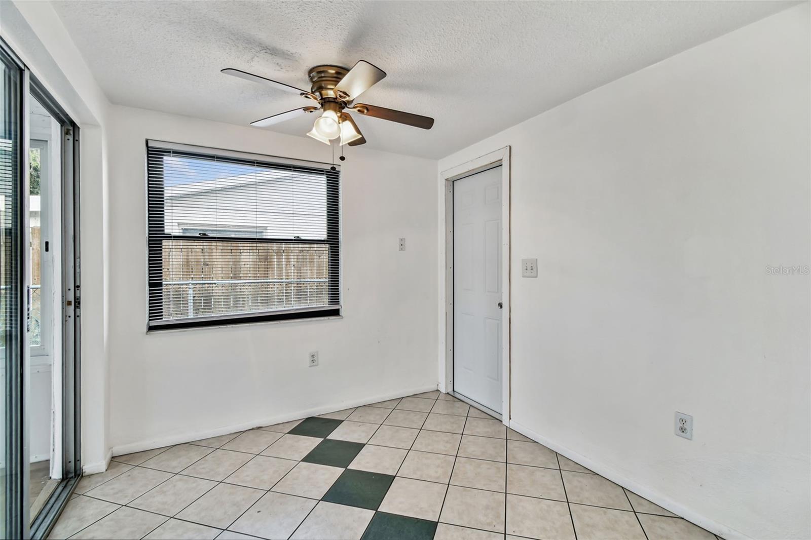 EMBASSY HILLS - Residential