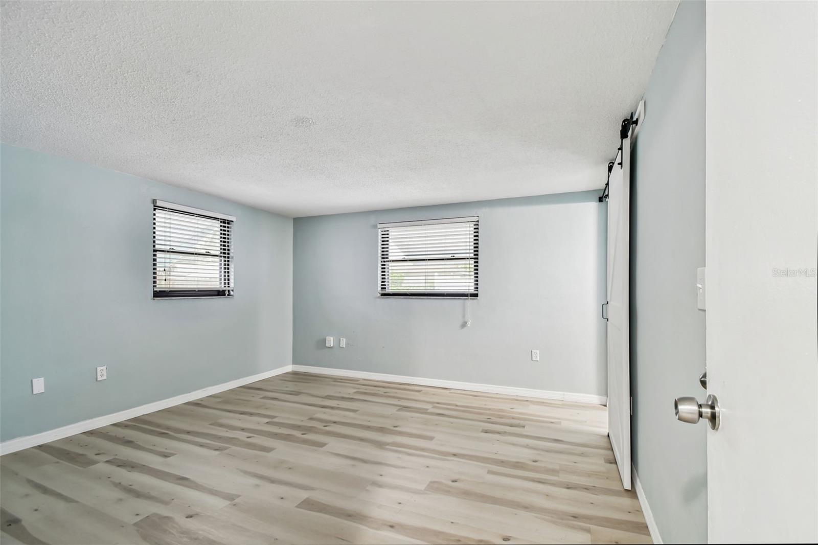 EMBASSY HILLS - Residential