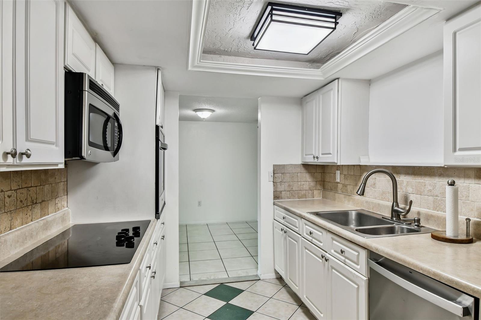EMBASSY HILLS - Residential