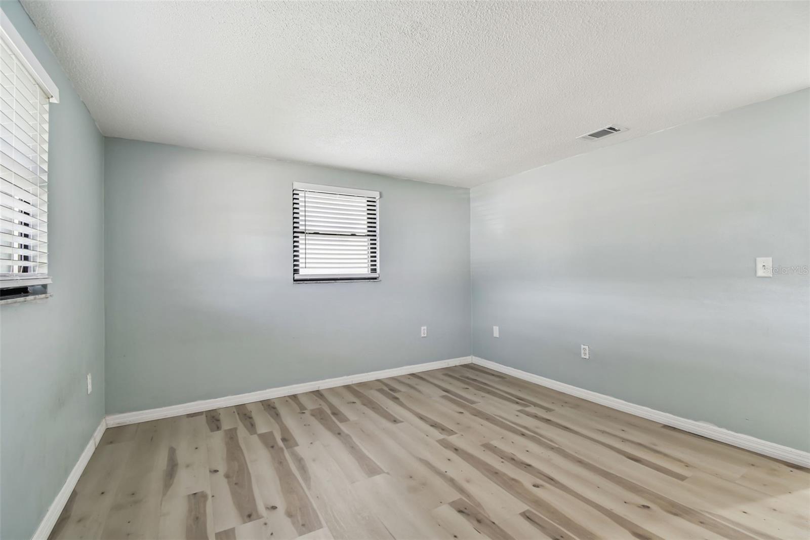 EMBASSY HILLS - Residential