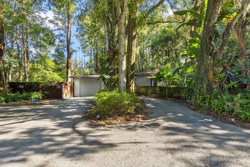 Photo of 5803 Myrtle Lane, Tampa, FL 33625 (MLS # TB8414355)