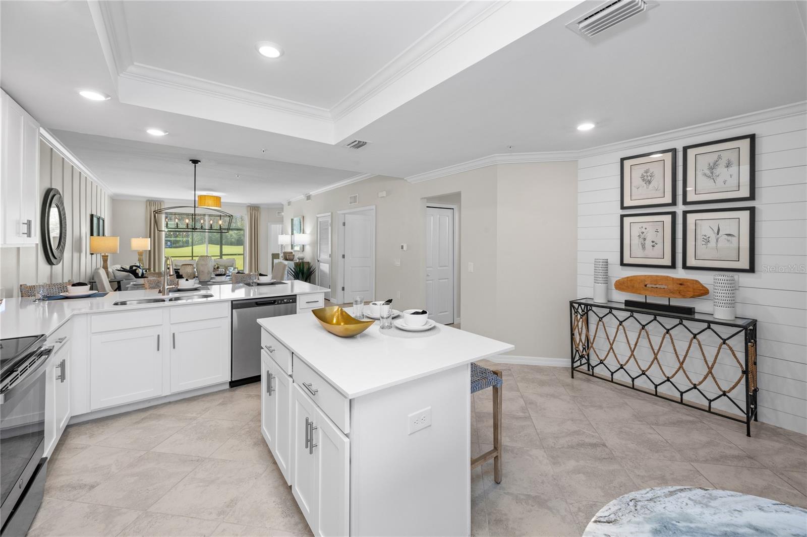 CALUSA COUNTRY CLUB - Residential