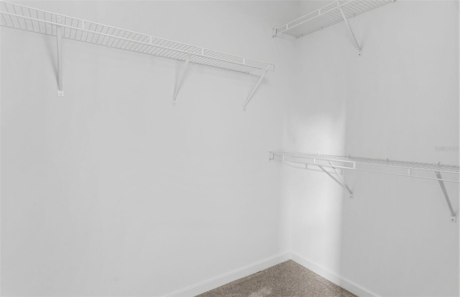 OAKFIELD LAKES - Residential