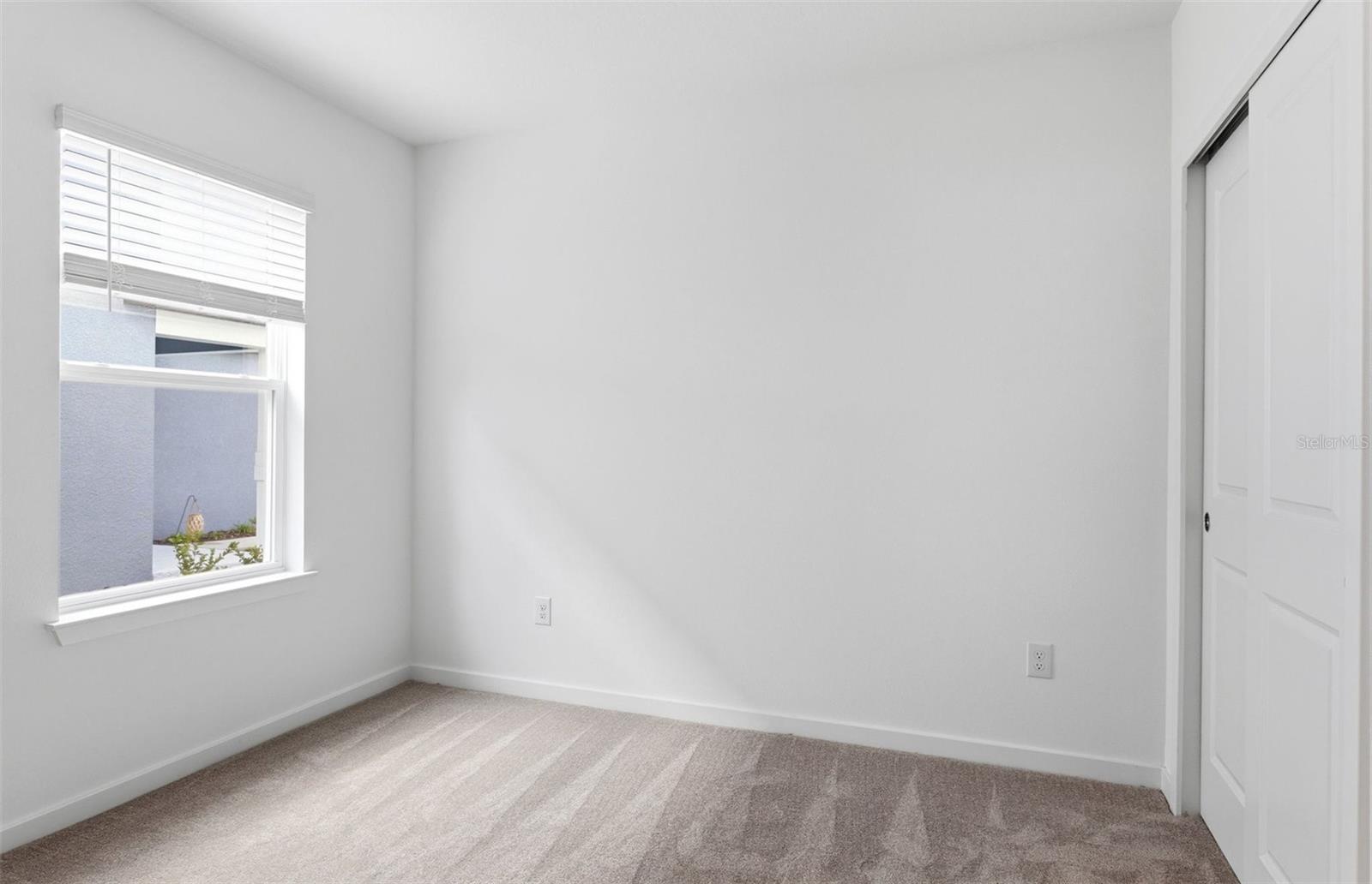 OAKFIELD LAKES - Residential