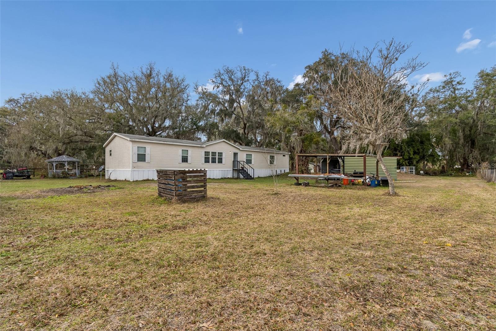 HOLIDAY ACRES UNREC - Residential