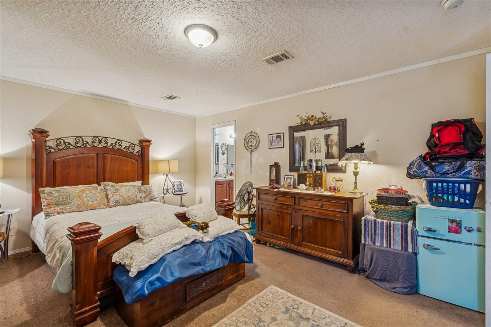 HOLIDAY ACRES UNREC - Residential