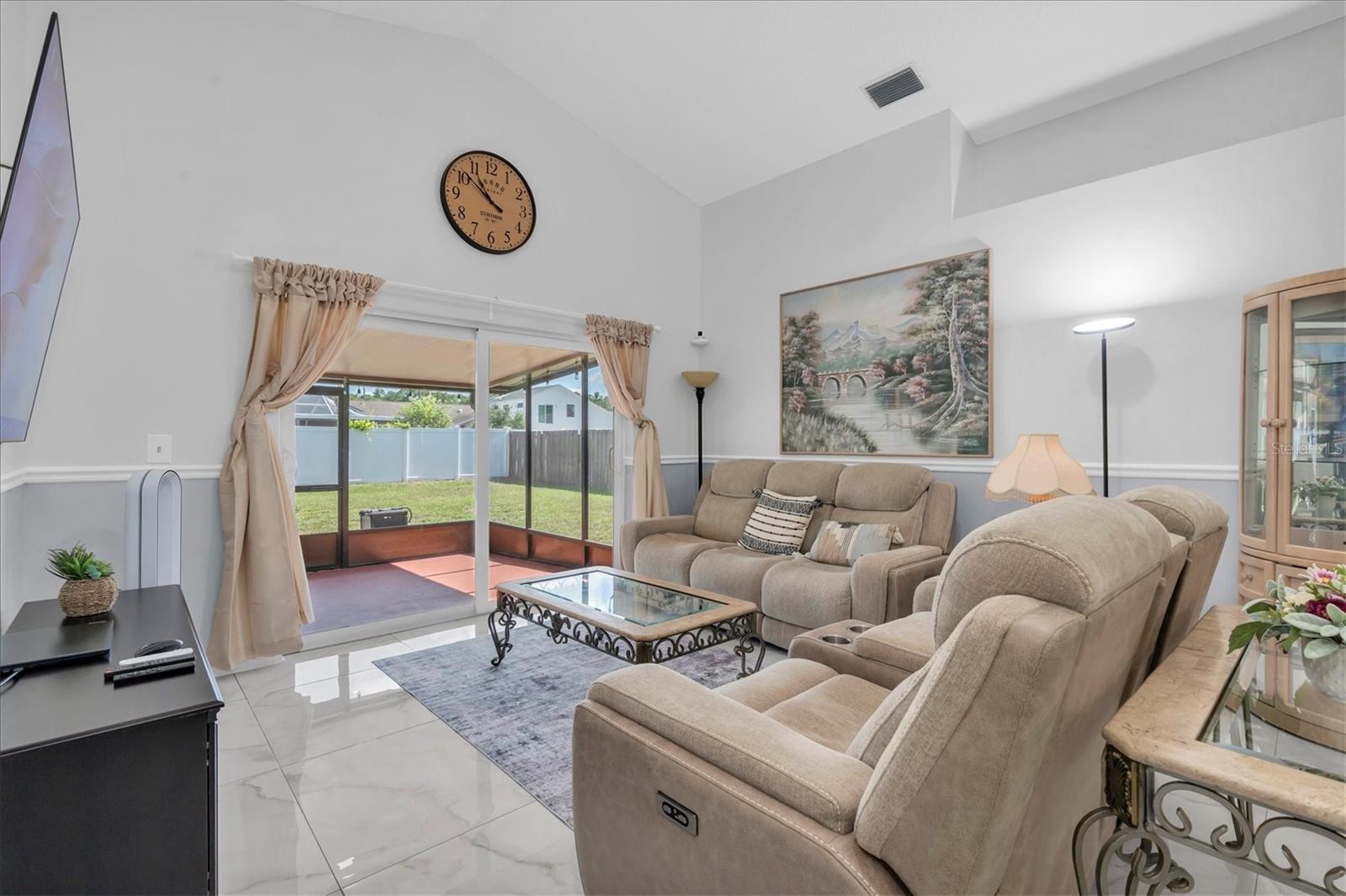 11113 BLOOMINGTON DRIVE