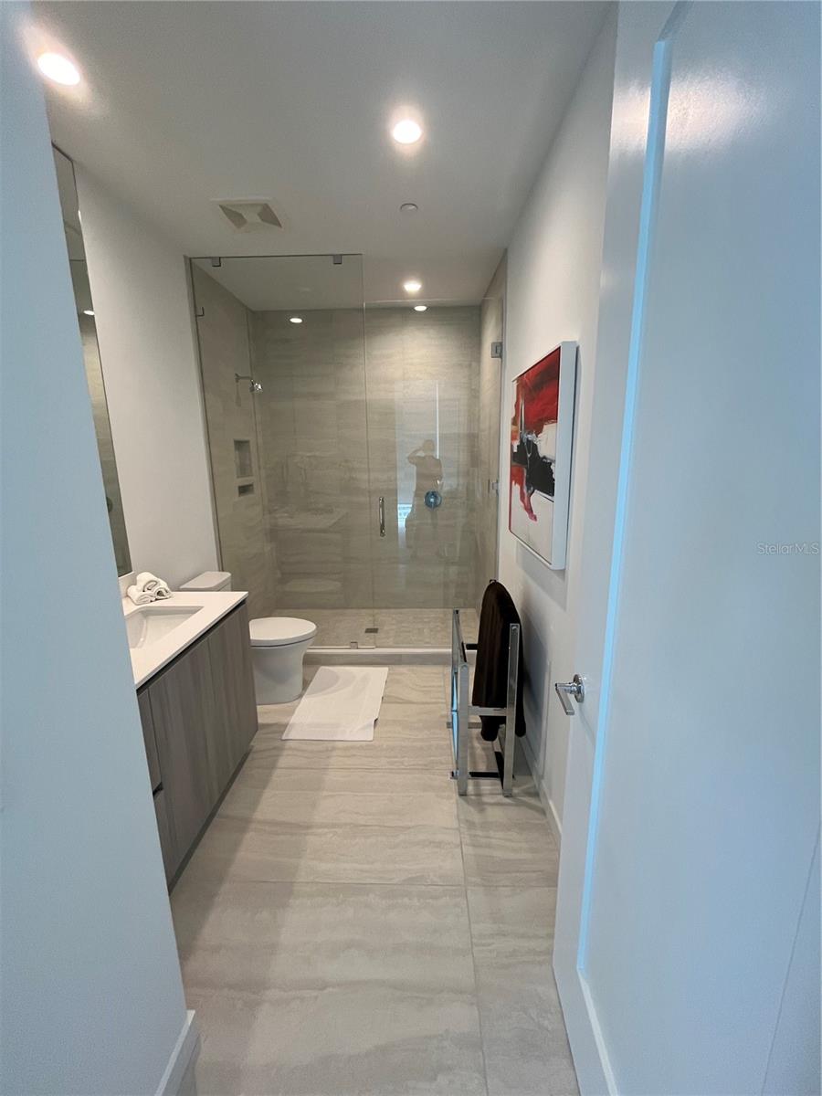 BAYSO SARASOTA - Residential Lease