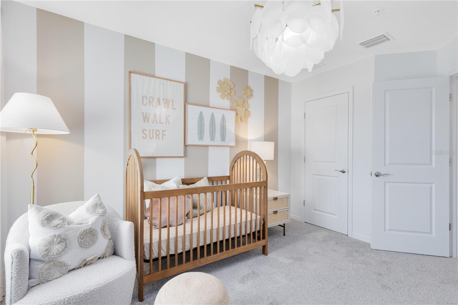 HARBOR SQUARE - Residential