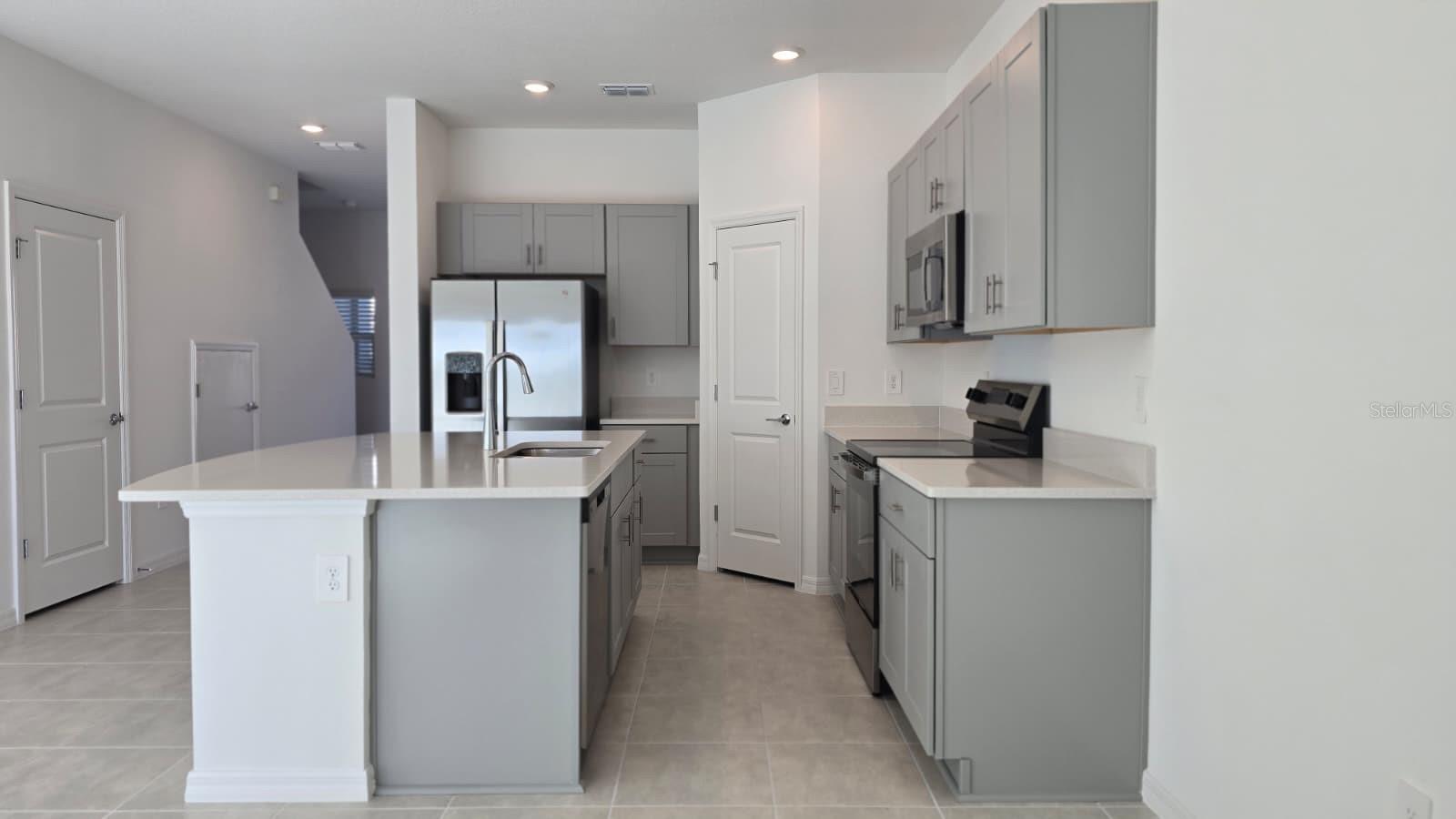 WESTVIEW POD A PH 1A - Residential Lease