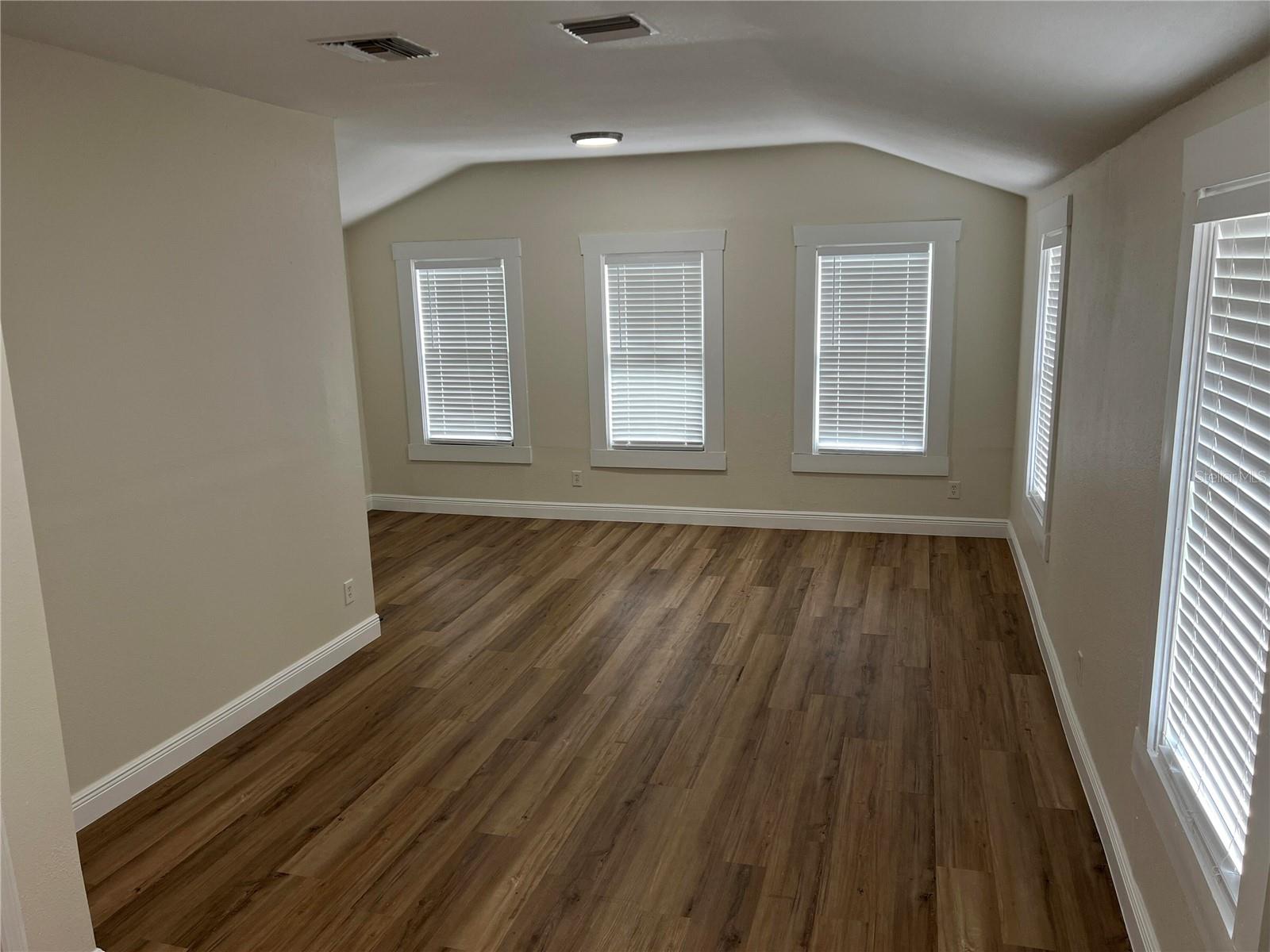 SEMINOLE HEIGHTS OF NORTH TAMP - Residential