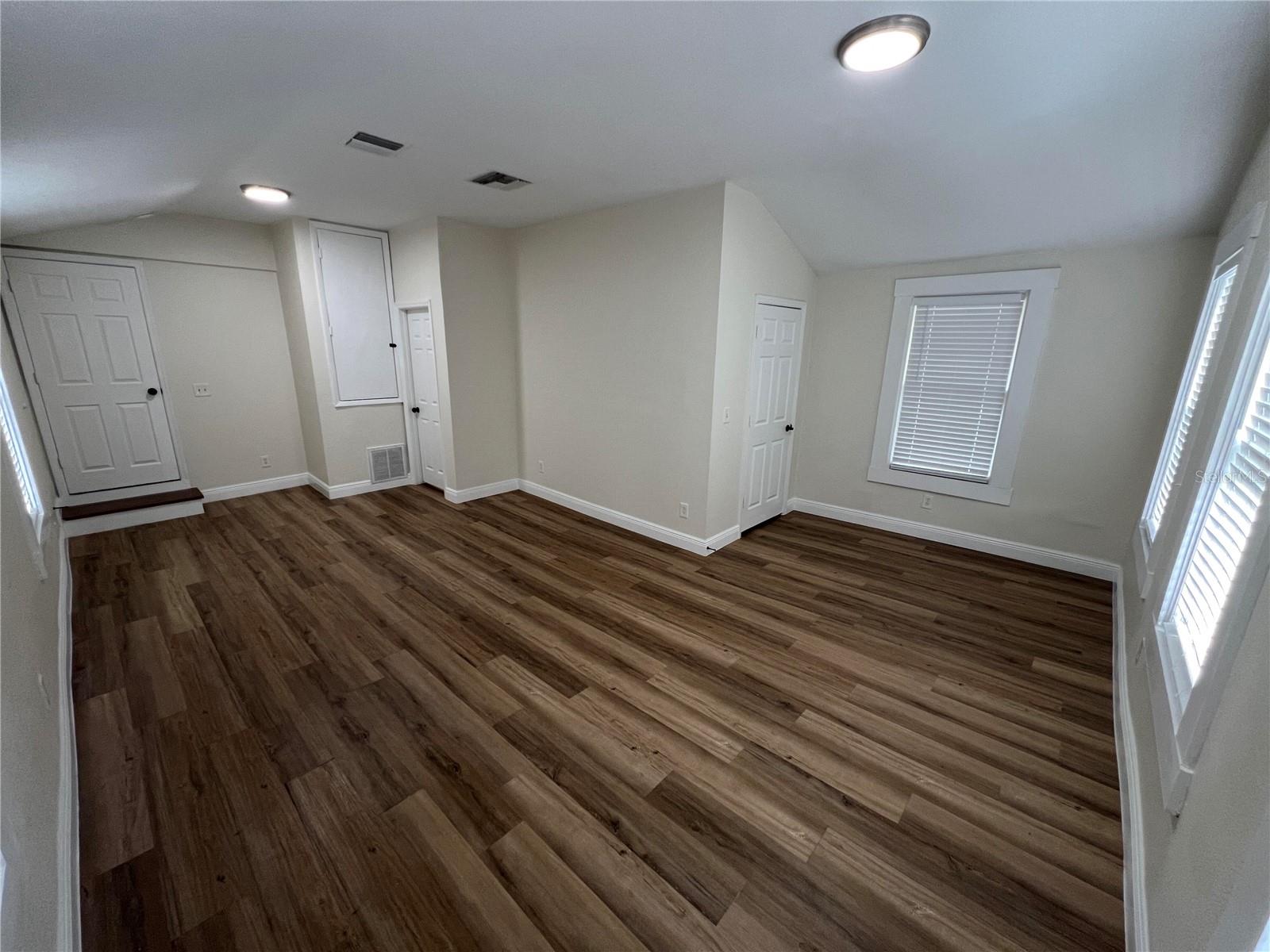 SEMINOLE HEIGHTS OF NORTH TAMP - Residential