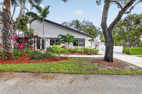 Photo of 4701 NW 1st Place, Deerfield Beach, FL 33442 (MLS # C7524878)
