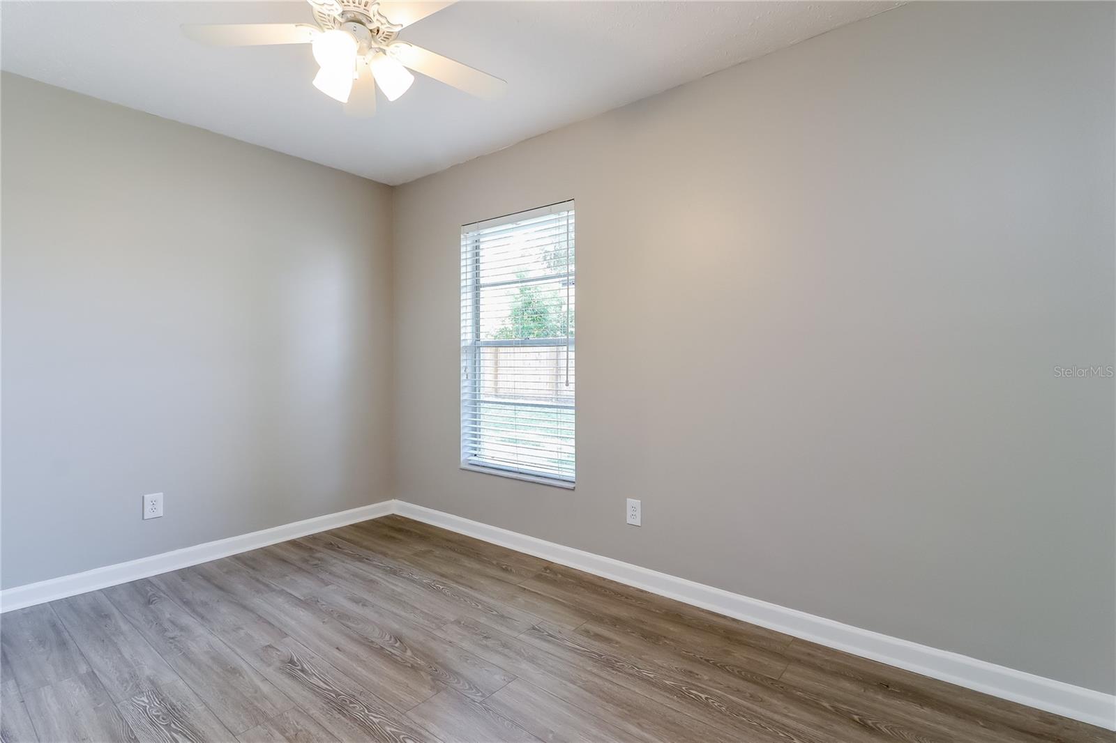 CYPRESS COVE SUB - Residential Lease