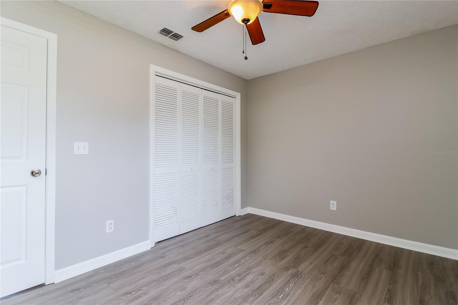 CYPRESS COVE SUB - Residential Lease