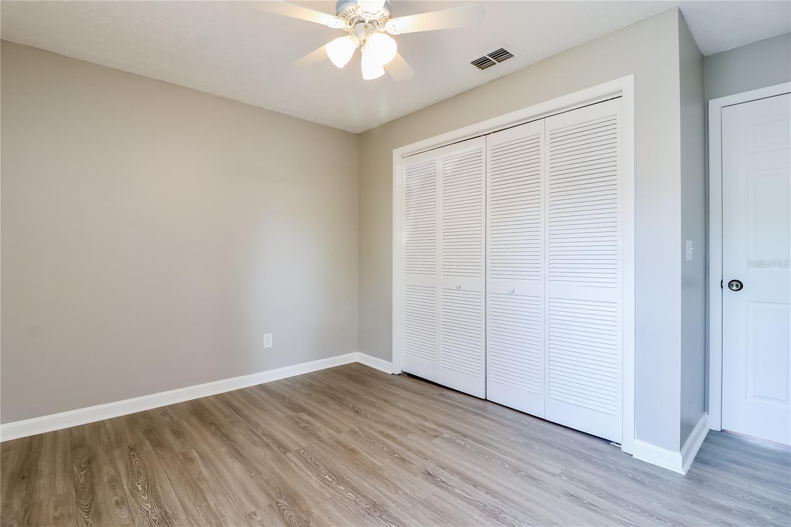 CYPRESS COVE SUB - Residential Lease