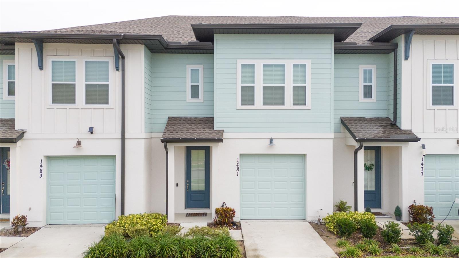 Amazing Investment Opportunity in the Heart of ChampionsGate!
Located in the vibrant Enclave at Festival Resort, this stunning 3-bedroom, 2.5-bathroom townhome perfectly blends comfort, style, and functionality. Whether you’re looking for a short-term rental, a long-term investment, or your primary residence, this property offers unmatched flexibility with no rental restrictions.
As you step inside, you’ll be captivated by the elegant ceramic tile flooring and the open-concept kitchen, fully equipped with stainless steel appliances (stove, dishwasher, microwave, and refrigerator). The spacious quartz island seamlessly connects to the living and dining areas, creating the perfect space for family gatherings and entertaining.
Nestled within a community spanning over 200 acres of lush woodlands and serene lakes, this home offers the ultimate resort-style living experience. Residents can enjoy premium amenities, including a resort-style pool, fitness center, sports courts, and scenic nature trails.
Conveniently located just 5 minutes from ChampionsGate Town Center, you’ll have easy access to shopping, dining, and entertainment. Plus, world-renowned theme parks are only a 20-minute drive away, offering unparalleled convenience to Central Florida’s top attractions.
Whether you’re seeking a comfortable home or a fantastic investment, this property is an incredible opportunity in one of Central Florida’s most sought-after areas!