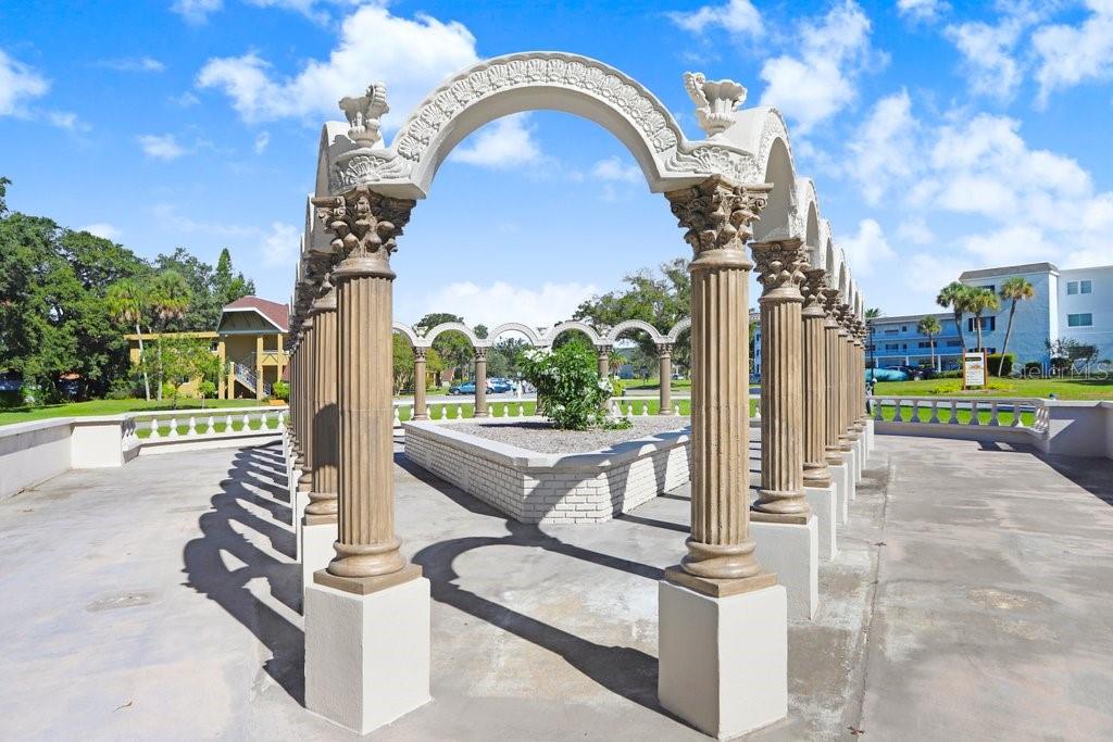 ON TOP OF THE WORLD - Residential